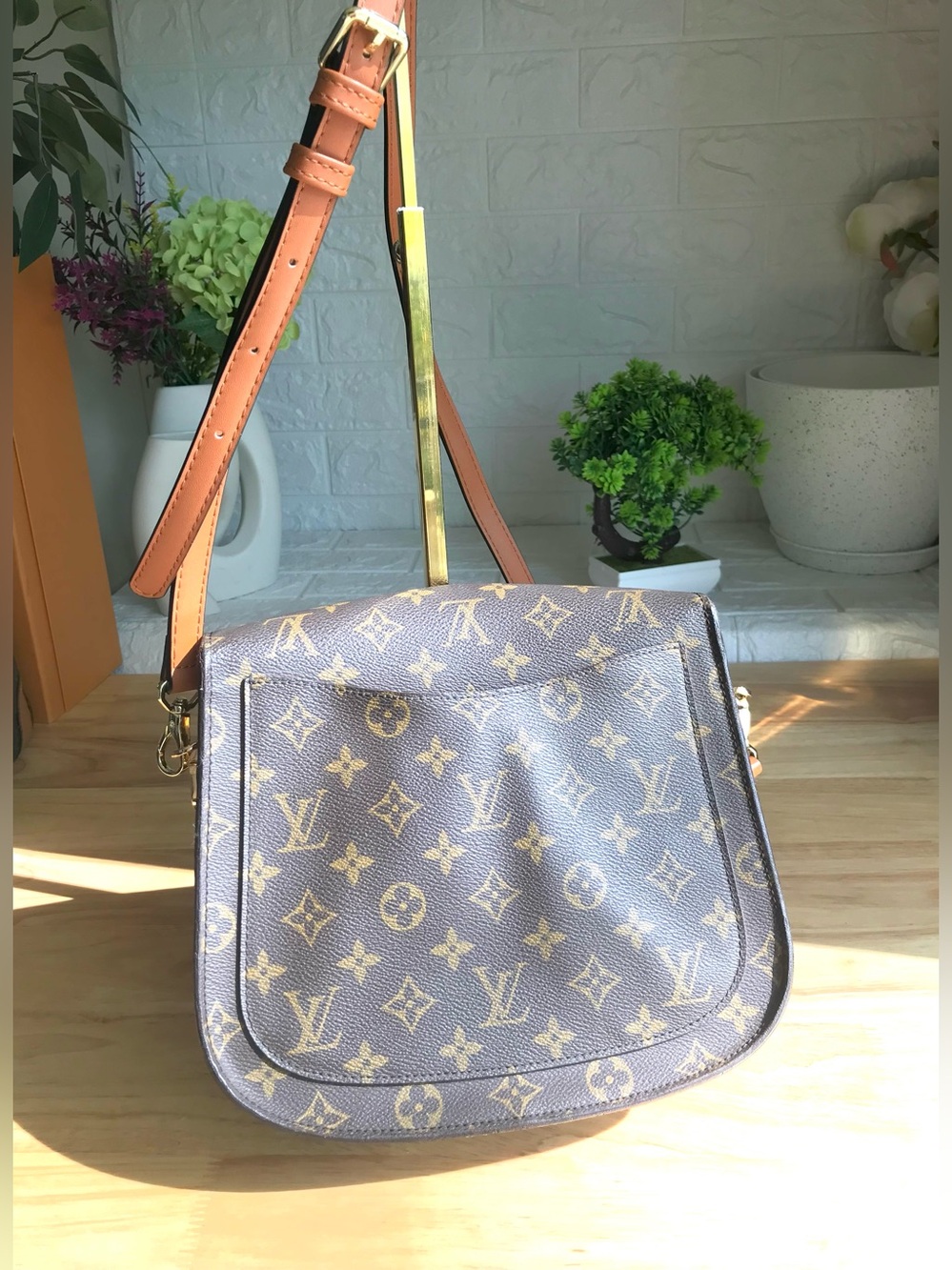 ✅Louis Vuitton GM size ST. CLOUD Monogram BAG - Picture 5 of 12